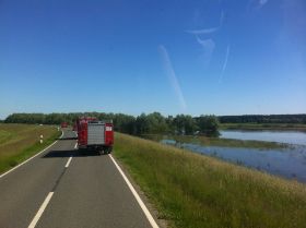 Feuerwehr Hochwasser 2013 Elbe 164.jpg