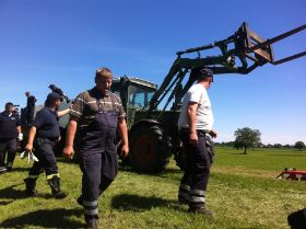 Feuerwehr Hochwasser 2013 Elbe 187.jpg