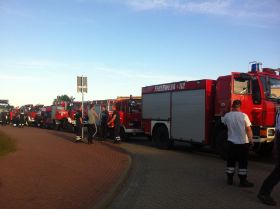 Feuerwehr Hochwasser 2013 Elbe 260.jpg